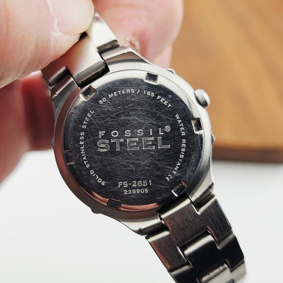 Fossil Womens Date Dial Boyfriend Watch Silver Tone Roman Numeral Casual ES-2651 - Picture 6 of 7